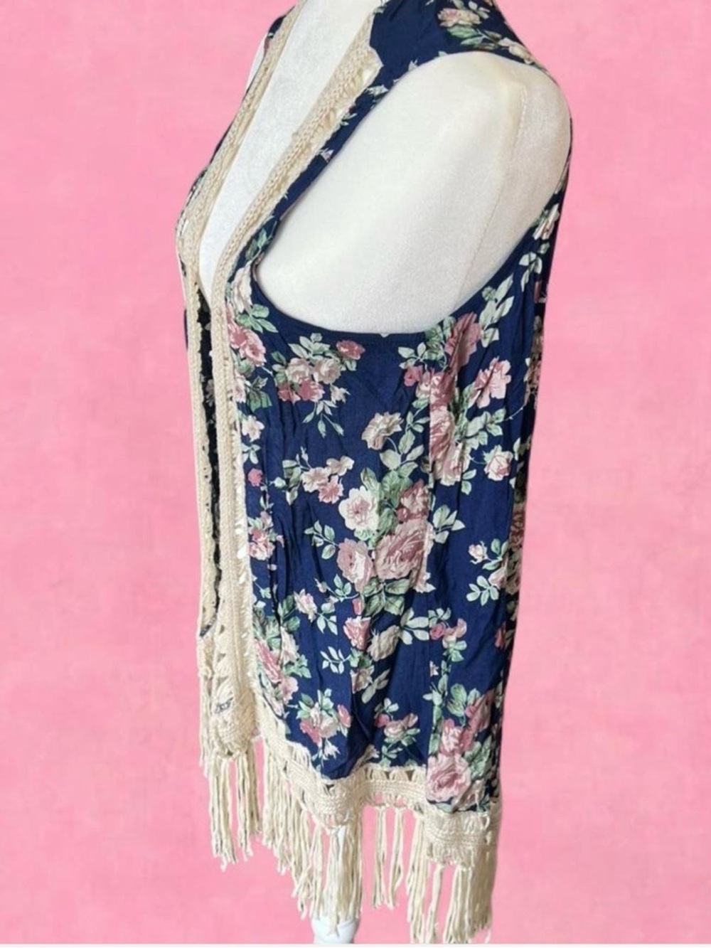 entro Navy Blue Floral Dress Top with Cream and Pink Roses - Picture 2 of 8